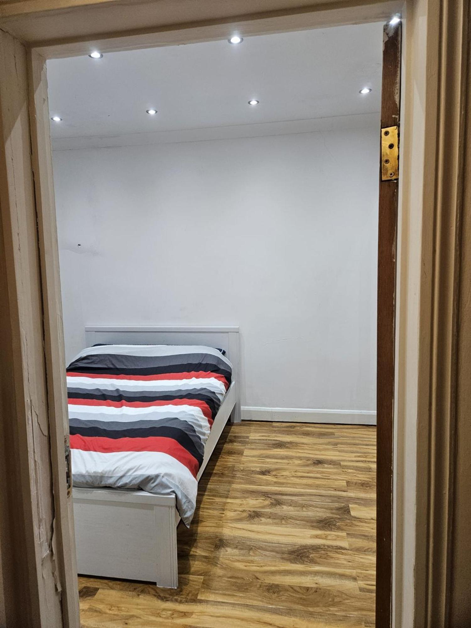 2 Bedroom Flat - Travel Direct To Heathrow/Central ロンドン エクステリア 写真