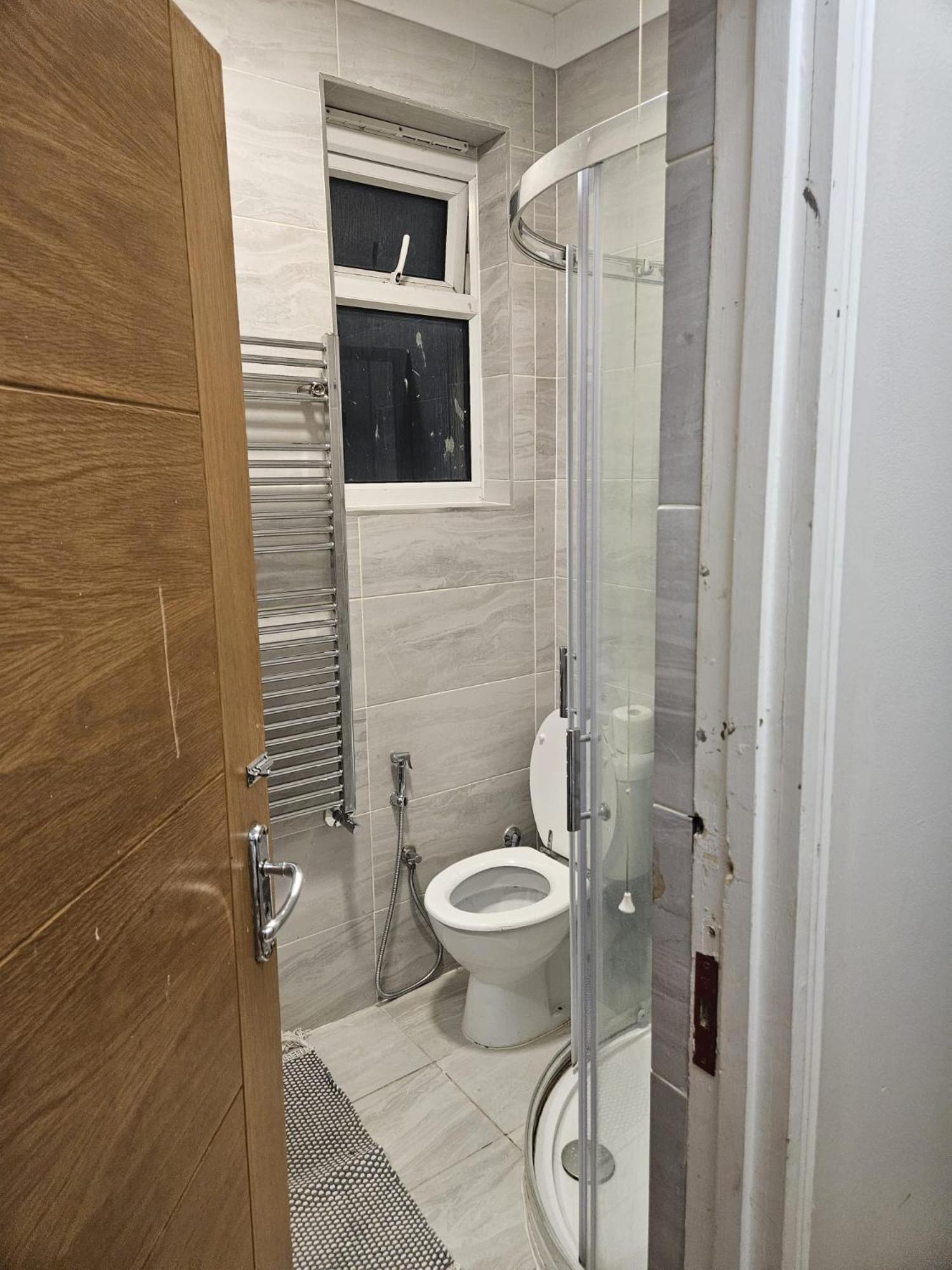 2 Bedroom Flat - Travel Direct To Heathrow/Central ロンドン エクステリア 写真